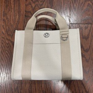 lululemon two tone canvas tote mini